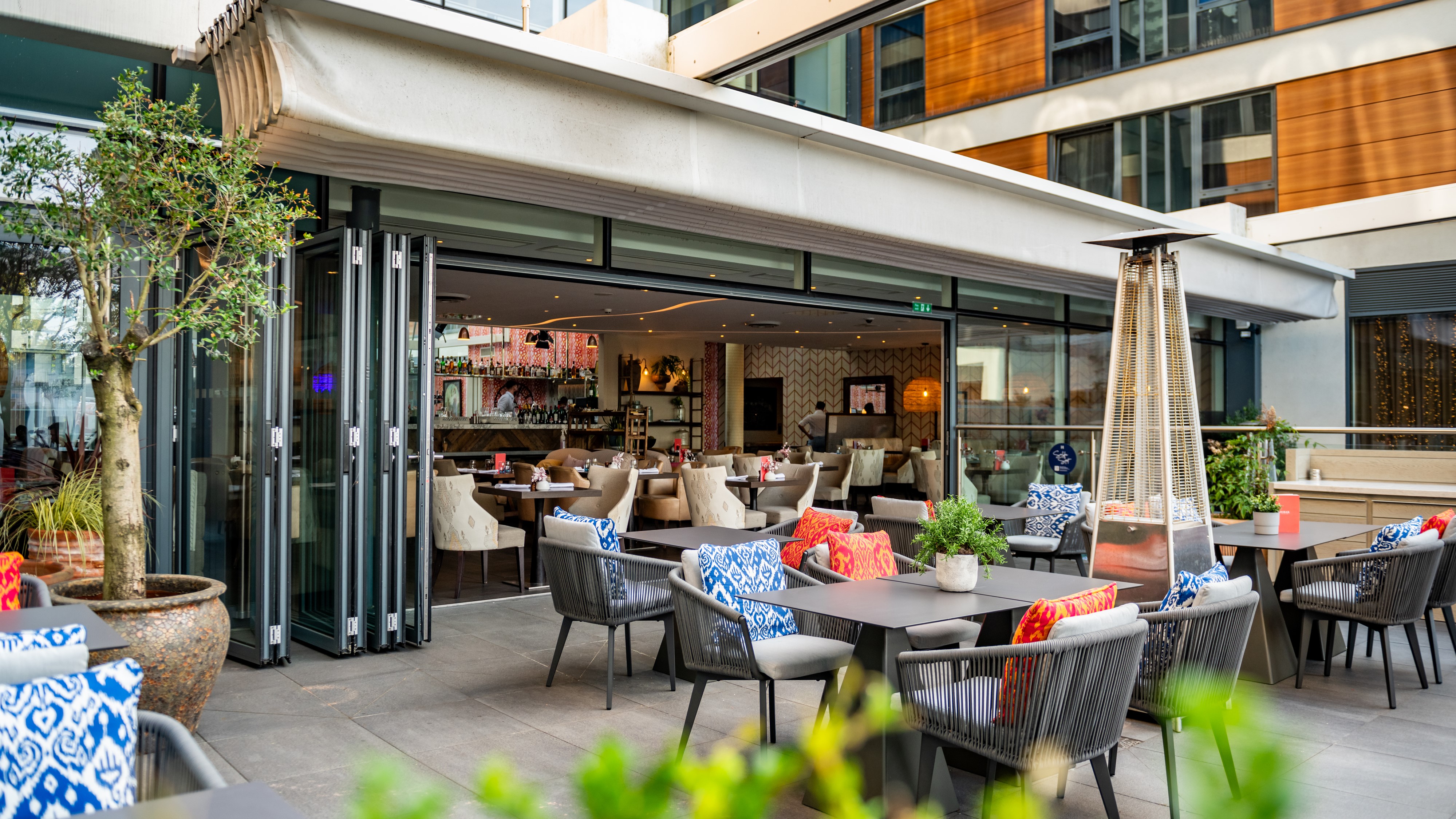 Guildford Harbour Hotel